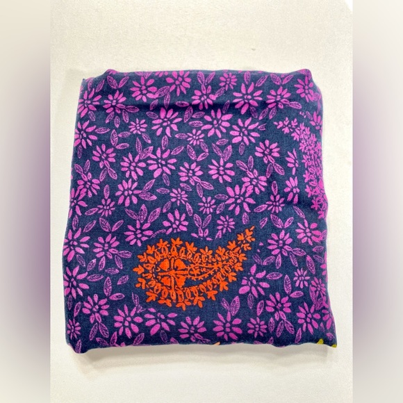 Wrap Scarf floral geometric from FRAAS 72” L - Picture 12 of 12